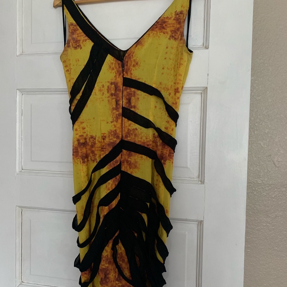 Dress - Picture 2 of 4
